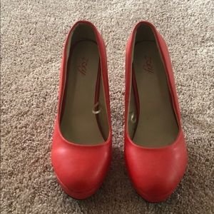 Red leather Pumps